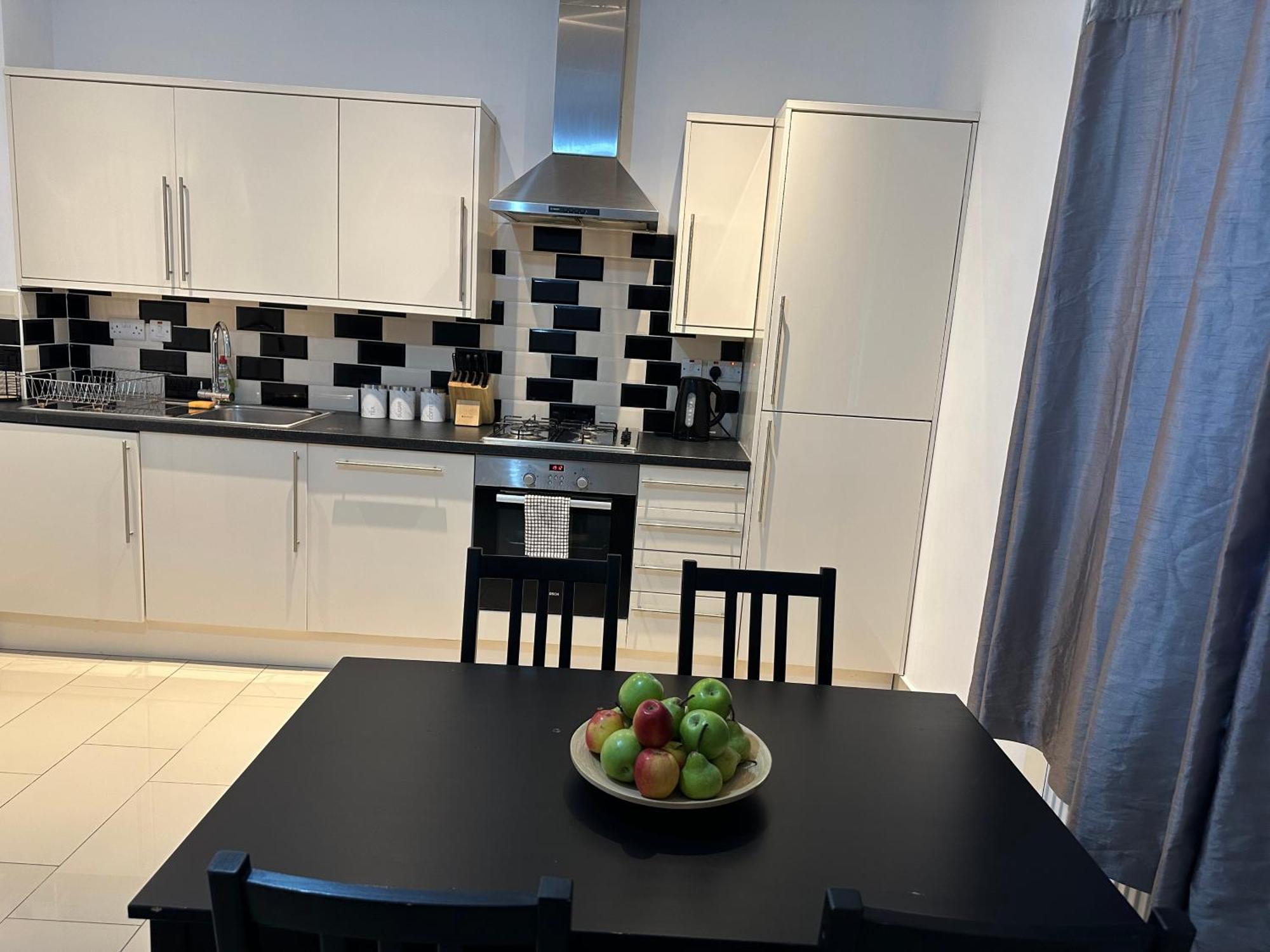 Westferry Otel Londra Dış mekan fotoğraf