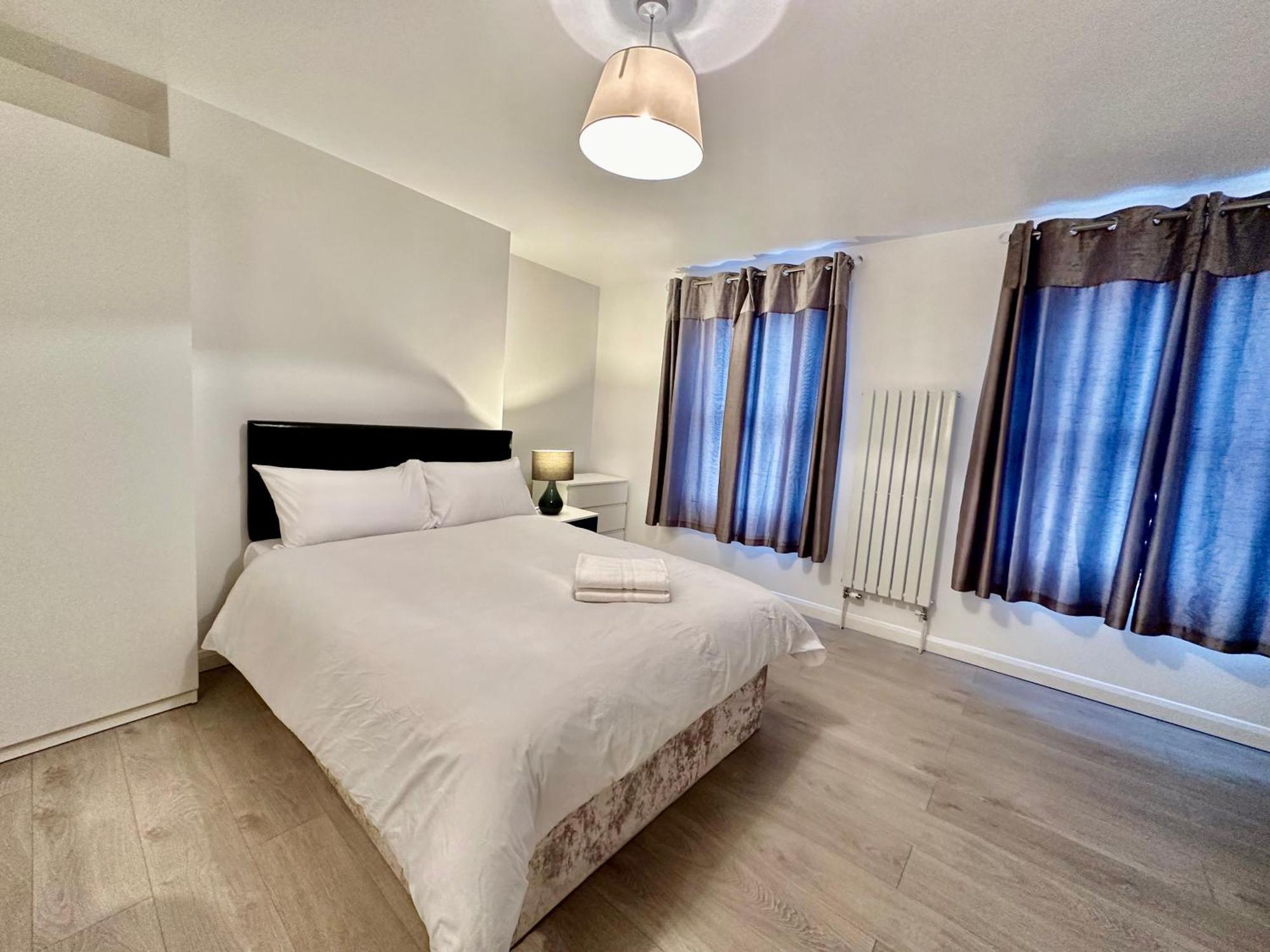 Westferry Otel Londra Dış mekan fotoğraf