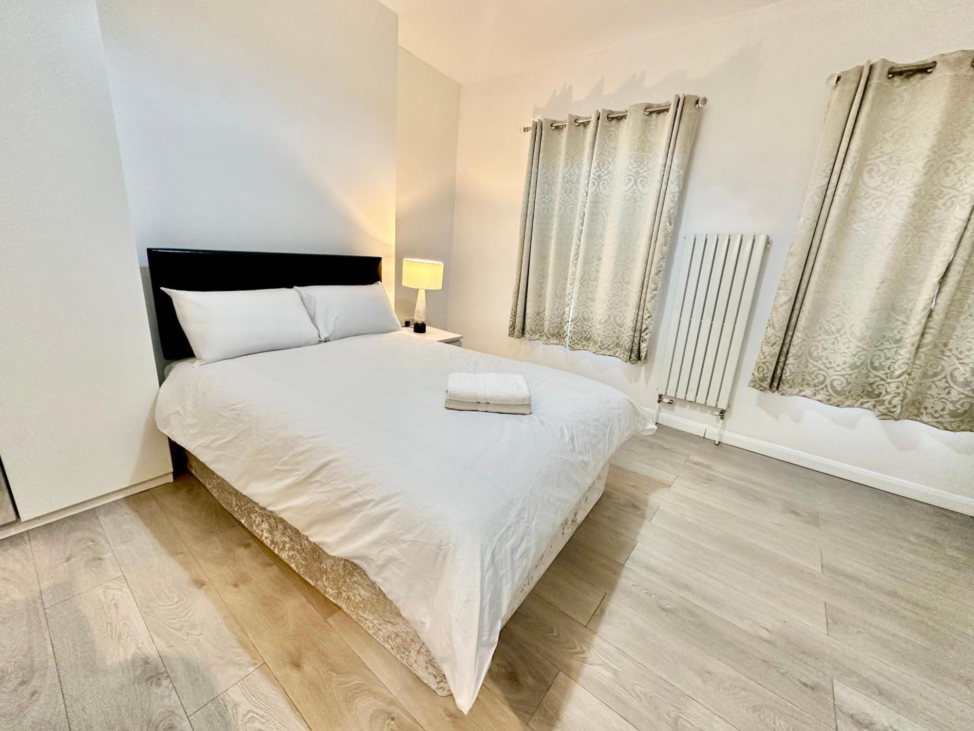 Westferry Otel Londra Dış mekan fotoğraf