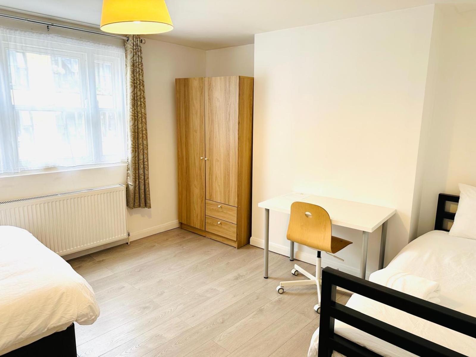 Westferry Otel Londra Dış mekan fotoğraf