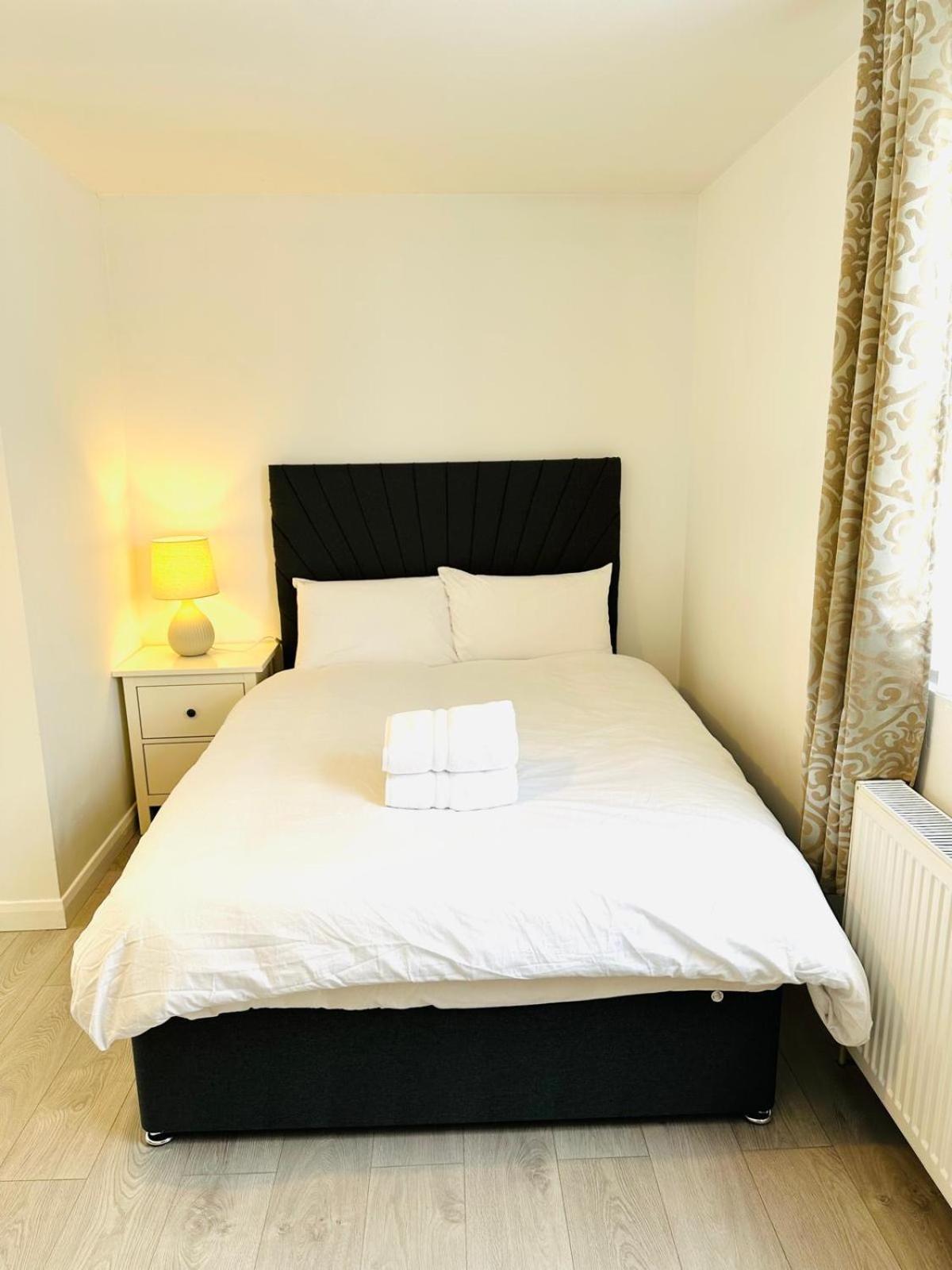 Westferry Otel Londra Dış mekan fotoğraf