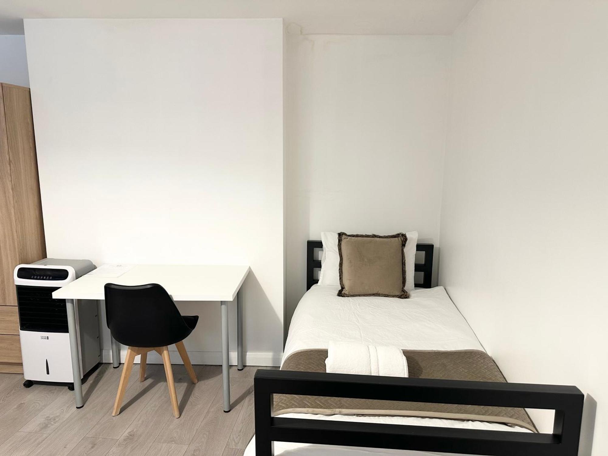 Westferry Otel Londra Dış mekan fotoğraf